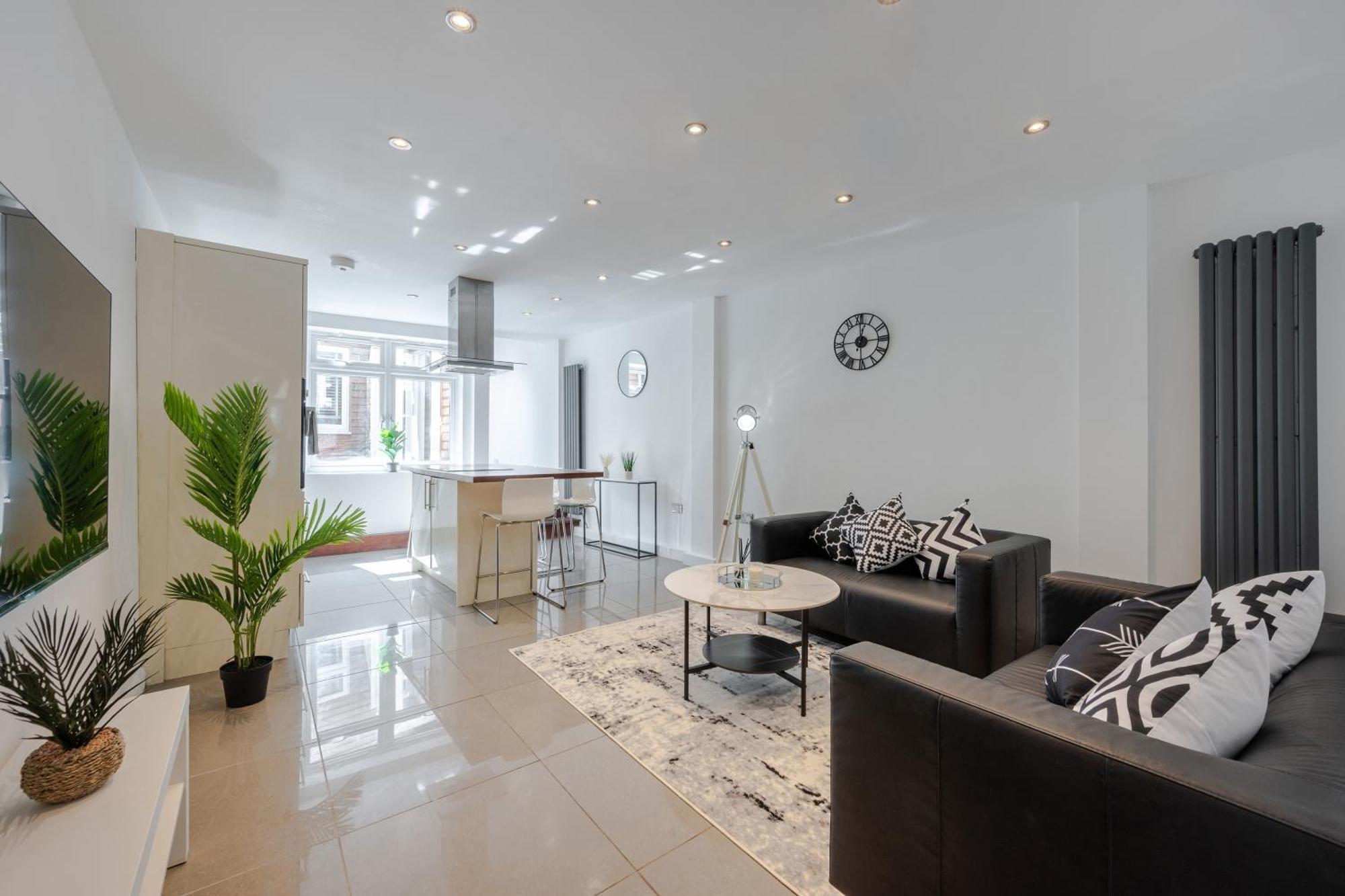 Stylish Two Bedroom Apartment By Central London With Garden Dış mekan fotoğraf